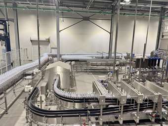 Ηπειρωτική Βιομηχανία Εμφιαλώσεων: Η επένδυση-σταθμός που αλλάζει τα δεδομένα στην εμφιάλωση νερού στην Ελλάδα