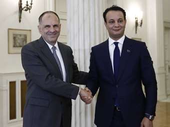 Συνάντηση Γ. Γεραπετρίτη με υιό Χάφταρ: Διαβεβαιώσεις ότι δεν είναι προγραμματισμένη η κύρωση του τουρκολιβυκού μνημονίου