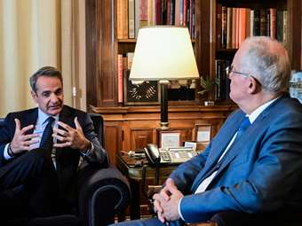 Κ. Μητσοτάκης στον ΠτΔ για τον Άγνωστο Στρατιώτη: Επαναστατική γυμναστική από την αντιπολίτευση – Έχει συμβολικό βάρος