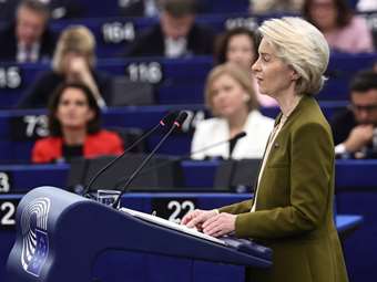 Νέα κρίση προ των πυλών για τη Φον ντερ Λάιεν με αιχμές και από το ίδιο της το κόμμα