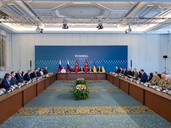 Συνομιλίες Ουκρανίας-Ρωσίας: Έφθασαν στην Κωνσταντινούπολη οι δύο αντιπροσωπείες