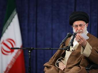 Reuters: Ο Χαμενεΐ ζητά μεγαλύτερη βοήθεια από τον Πούτιν - Έστειλε γράμμα μέσω του Ιρανού ΥΠΕΞ