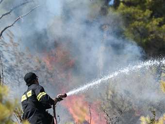 Fire breaks out in Vravrona; set under partial control