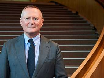 Έκκληση Επιτρόπου του Συμβουλίου της Ευρώπης προς Έλληνες βουλευτές: Απορρίψτε την τροπολογία για αναστολή καταγραφής αιτούντων άσυλο