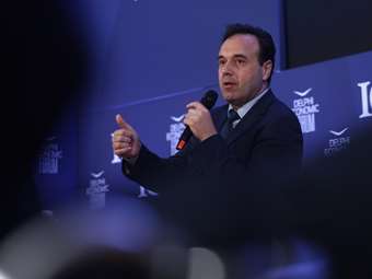 Δ. Παπαστεργίου: Το ζήτημα δεν είναι αν θα κλείσουν 5 ή 10 ΕΛΤΑ, αλλά αν θα κλείσουν ή όχι τα Ταχυδρομεία