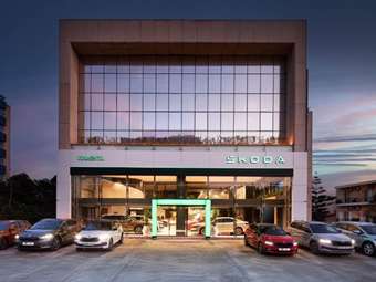 Άνοιξε στην Ελλάδα το πλήρως ψηφιοποιημένο κατάστημα Skoda