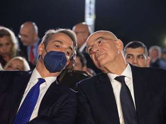 Κλίμα ενότητας Μητσοτάκη - Δένδια για τις Ένοπλες Δυνάμεις - Οι αιχμές στο υπουργικό