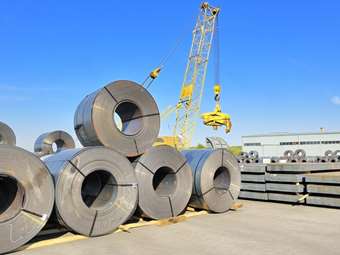 Ο Καναδάς επιβάλλει νέους δασμούς στον αμερικανικό χάλυβα και περιορίζει τις εισαγωγές από το εξωτερικό