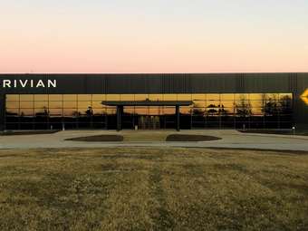 Rivian: Ξεπέρασαν τις εκτιμήσεις οι παραδόσεις οχημάτων στο τρίμηνο - Ράλι 16% η μετοχή