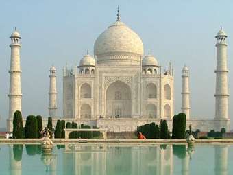 Βασική αγορά-στόχος για τον ελληνικό τουρισμό το 2025 η Ινδία