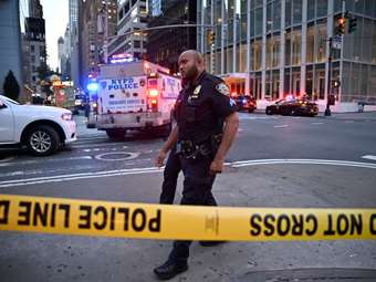 ΗΠΑ: Τα κίνητρα πίσω από την αιματηρή επίθεση σε ουρανοξύστη του Μανχάταν αναζητά η αστυνομία