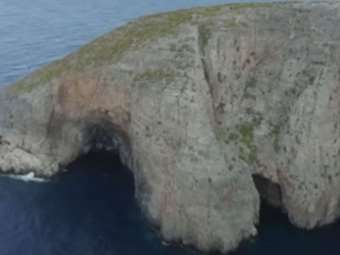 Άνυδρος: Το άγνωστο "νησί των Ρίχτερ" που βρίσκεται πάνω στο ρήγμα της Αμοργού