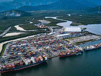 H DP World αντικαθιστά τον CEO μετά την αποκάλυψη των δεσμών του με τον Έπστιν