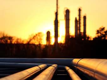 Reuters: Η Ινδία ετοιμάζεται να μειώσει δραστικά τις εισαγωγές ρωσικού πετρελαίου μετά τις κυρώσεις των ΗΠΑ