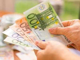 Ποιοι συνταξιούχοι θα πάρουν διπλή αύξηση στην πληρωμή του Δεκεμβρίου