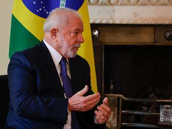 Λούλα: Η ανταπόδοση του Ισραήλ είναι "εξίσου βαριά" με την επίθεση της Χαμάς