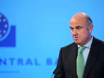 Ντε Γκίντος: Η ΕΚΤ αργά ή γρήγορα θα μειώσει τα επιτόκια