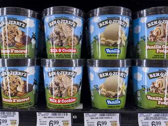 Ben &amp; Jerry's: Παραιτήθηκε ο συνιδρυτής της μετά από 47 χρόνια στην εταιρεία - Καταγγέλλει τη Unilever για "φίμωση"