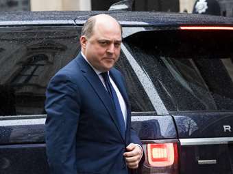 Παραιτήθηκε ο Βρετανός υπουργός Άμυνας Μπεν Γουάλας - Στη θέση του ο υπουργός Ενέργειας Γκραντ Σαπς