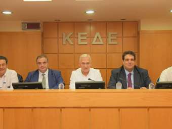 Έρχονται πιο "τσουχτερά" πρόστιμα για τα τραπεζοκαθίσματα