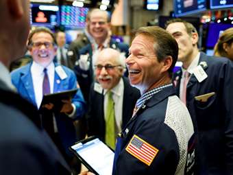 Wall: Η τεχνολογία οδήγησε τους S&amp;P και Nasdaq στην καλύτερη εβδομάδα του 2024, με κέρδη άνω του 2% και 4% αντίστοιχα