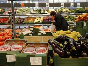 Γιατί ο ελληνικός πληθωρισμός είναι υψηλότερος από τον ευρωπαϊκό - Ο ρόλος των καυσίμων και των τροφίμων