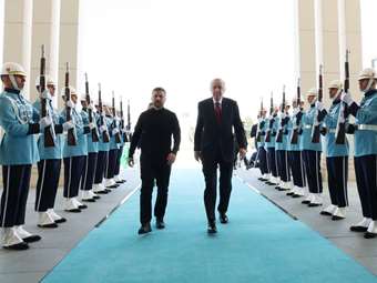 Παρωδία στην Κωνσταντινούπολη - TASS: Την Παρασκευή θα αρχίσουν (;) οι συνομιλίες Ρωσίας - Ουκρανίας