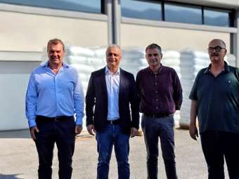 Ξενάγηση του υφυπουργού Ανάπτυξης Λ. Τσαβδαρίδη στις εγκαταστάσεις της Thrace Polyfilms στην Ξάνθη