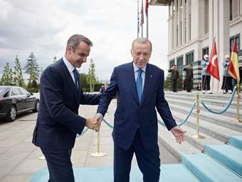 Milliyet: Ευθύνες στην Αθήνα για την αναβολή της συνάντησης Μητσοτάκη-Ερντογάν - "Ανακοίνωσε πρόωρα το ραντεβού"