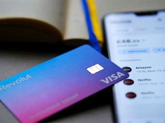 Η Revolut επεκτείνεται στη Γαλλία με επένδυση 1 δισ. ευρώ
