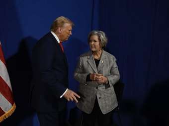 Ο Τραμπ θα ορίσει προσωπάρχη του Λευκού Οίκου την αρχιτέκτονα της προεκλογικής εκστρατείας του