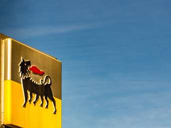 Eni: Ξεπέρασαν τις εκτιμήσεις τα αποτελέσματα, αυξάνει τις επαναγορές μετοχών