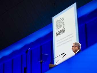 Nestle: Βουτιά άνω του 3% για τη μετοχή μετά την απόλυση του CEO