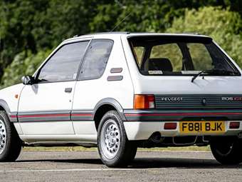 Στο σφυρί το υπέροχο Peugeot 205 GTI του Rowan Atkinson