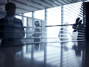 Νέα μείωση εργοδοτικών εισφορών στο πακέτο της ΔΕΘ