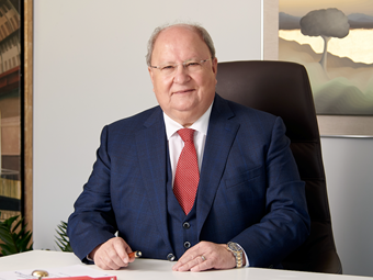 Αλήθειες και ψέματα για το 13ωρο - Τι αλλάζει στην πράξη για εργαζόμενους και εργοδότες