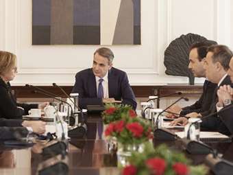 Συνάντηση Κ. Μητσοτάκη με τη διευθύνουσα σύμβουλο του ομίλου Vodafone