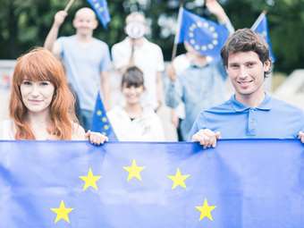 Και όμως, οι "φιλοευρωπαϊκές" δυνάμεις επιμένουν