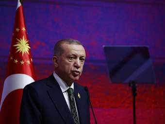 Τουρκία: Το κόμμα του Ερντογάν επιστρέφει στην "ορθόδοξη" οικονομική πολιτική