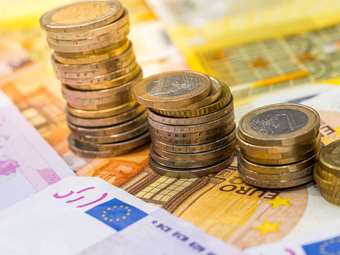 Φέρνουν πληθωρισμό οι αυξήσεις μισθών;