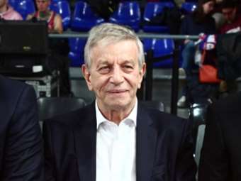 Συνελήφθη ο αντιπρόεδρος της ΚΑΕ Ολυμπιακός Γ. Σκινδήλιας και απάντησε με μηνύσεις - Νέο αυτόφωρο για τον Δ. Γιαννακόπουλο