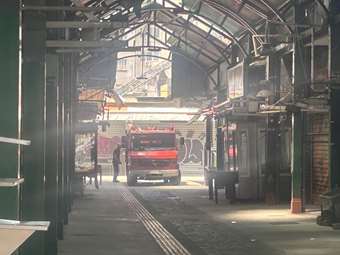 Θεσσαλονίκη: Φωτιά σε κατάστημα στο Καπάνι - Μεγάλες ζημιές σε επιχειρήσεις