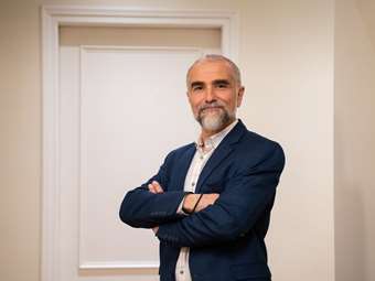 Αρτέμης Ρέρρας (CQS): Η δύναμη του Field Sales και η τεχνολογική καινοτομία στην εξυπηρέτηση πελατών