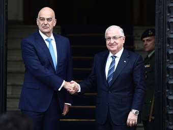 ΝΑΤΟ: Ο Ν. Δένδιας είχε συνάντηση με τον Τούρκο ομόλογό του Γκιουλέρ