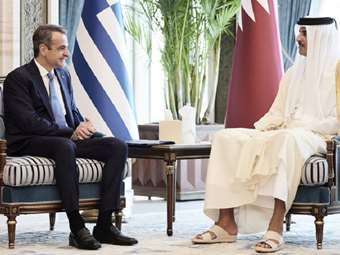 Επενδύσεις και περιφερειακές εξελίξεις στην ατζέντα της συνάντησης του Κ. Μητσοτάκη με τον εμίρη του Κατάρ