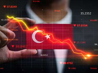 Bloomberg: Οι ατελείωτες επεμβάσεις της Τουρκίας στις αγορές απομακρύνουν τους επενδυτές