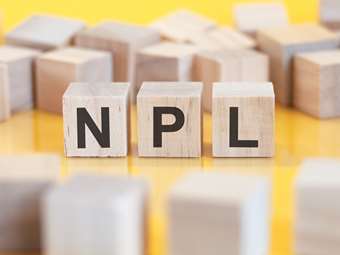 ΥΠΕΘΟ: Νέο ιστορικό χαμηλό στα μη εξυπηρετούμενα δάνεια