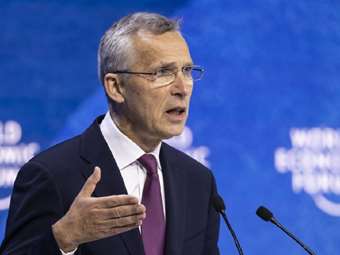 Στόλτενμπεργκ: Πρέπει να ενισχυθούν οι προμήθειες πυρομαχικών στην Ουκρανία καθώς ο Πούτιν κλιμακώνει τον πόλεμο