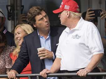 Fox News: Αποχώρησε ο Τάκερ Κάρλσον - Πλήγμα άνω των $500 εκατ. στην κεφαλαιοποίηση