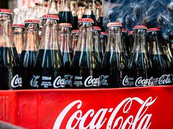 Οι πολυεθνικές που έφυγαν... μένοντας στη Ρωσία